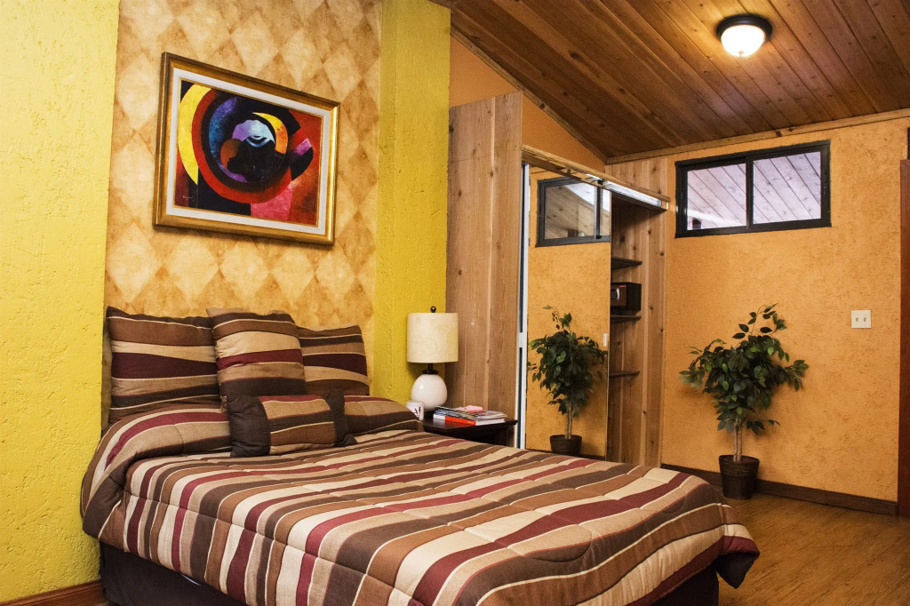 B & B Comfy Inn