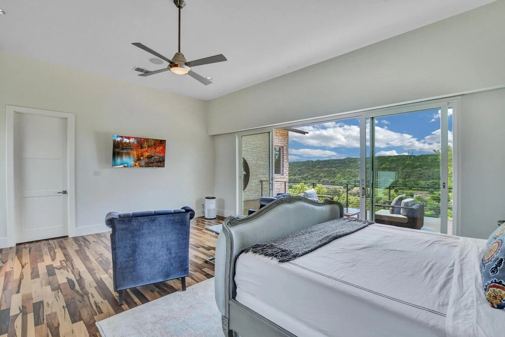 THE Above Vista Estate on Lake Austin