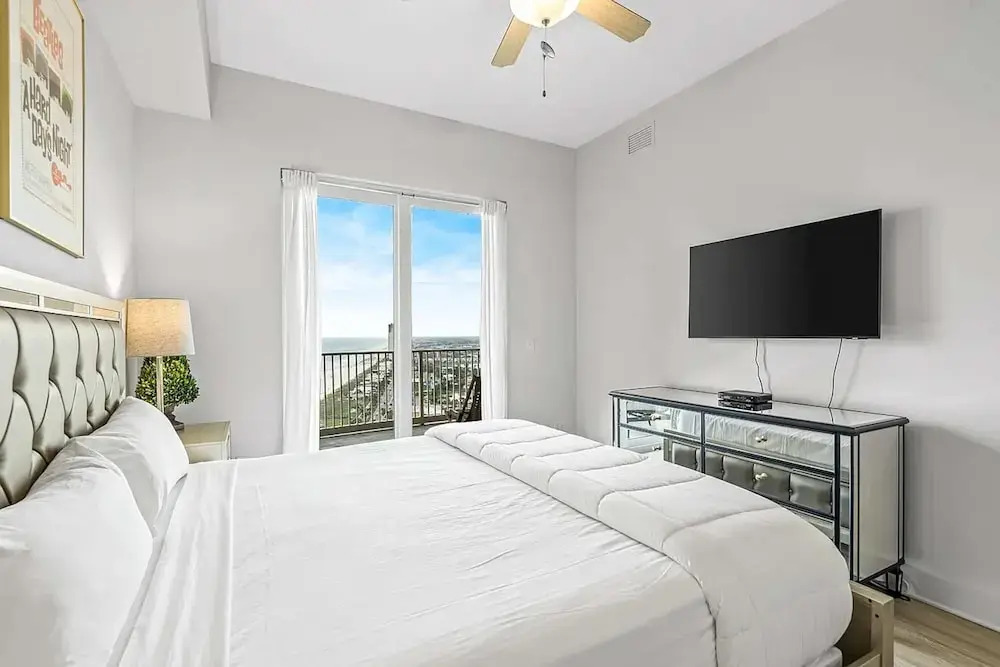Salt and Shore Escape Sleeps 7