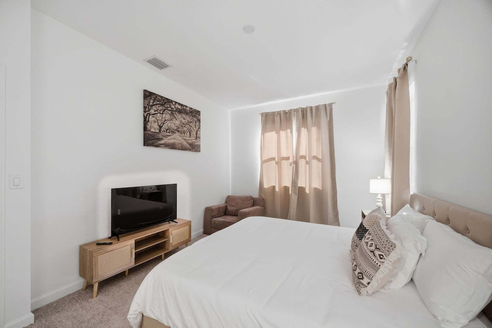 Everglades & Florida Keys Basecamp 4 Bedroom Townhouse