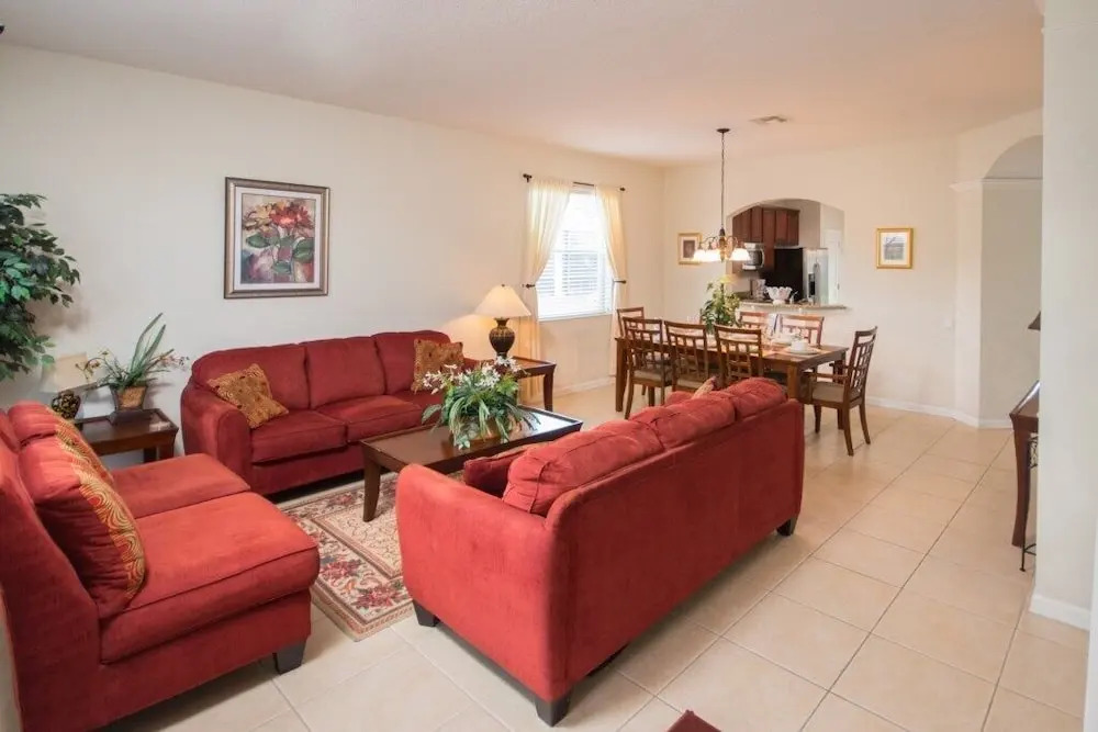Magical Windsor Hills 6 Bedroom Home
