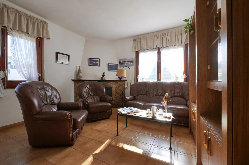 Masso in Llafranc With 3 Bedrooms and 1 Bathrooms