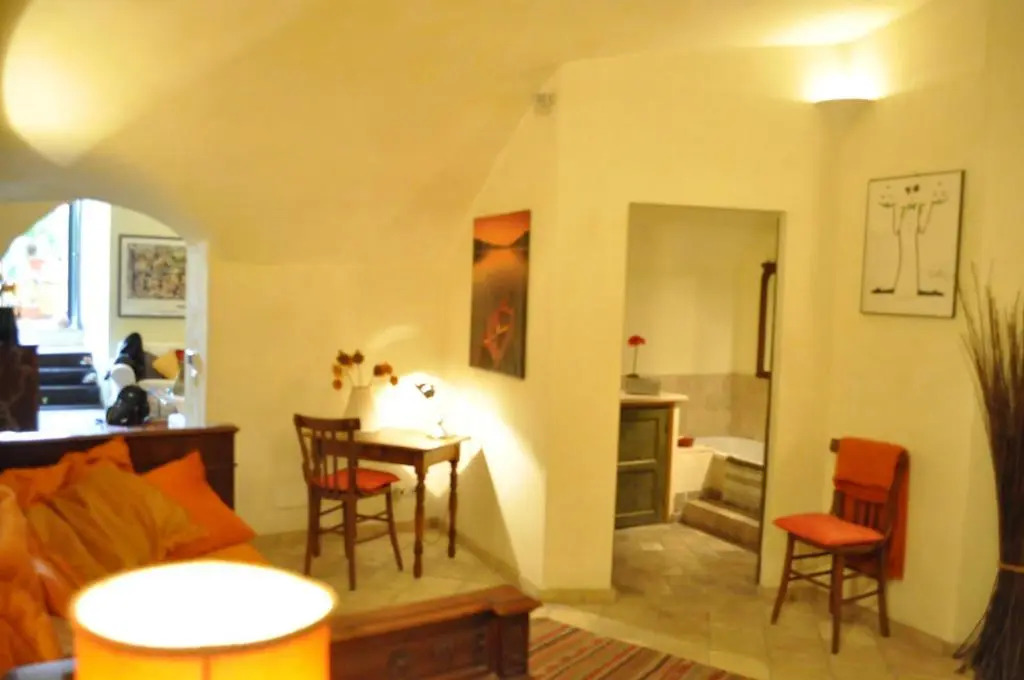 Onofrio Flat