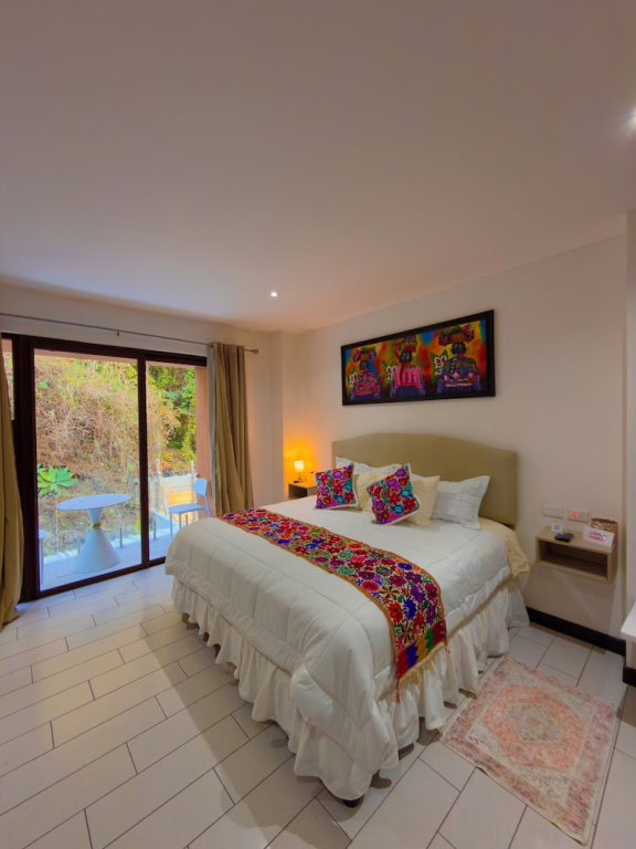 The Madevelyn in Atitlán