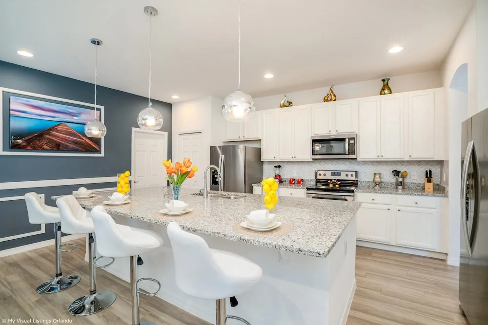 Luxury 11 Bedroom Close to Disney
