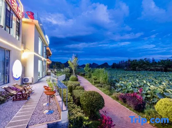 Puzhehei Shanhe Lakeview Boutique Hotel (Puzhehei Scenic Area)
