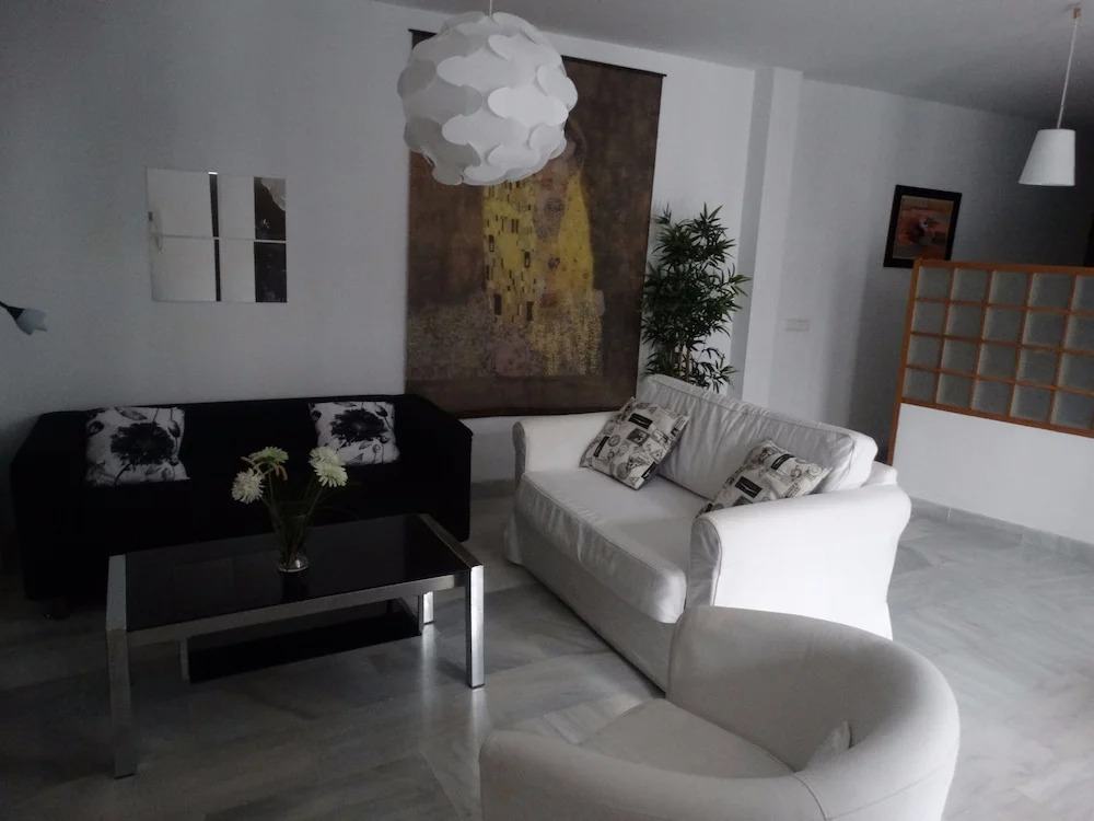 Málaga Apartamentos - Jinetes, 10