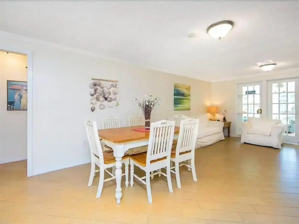 Angelfish Apartment 3