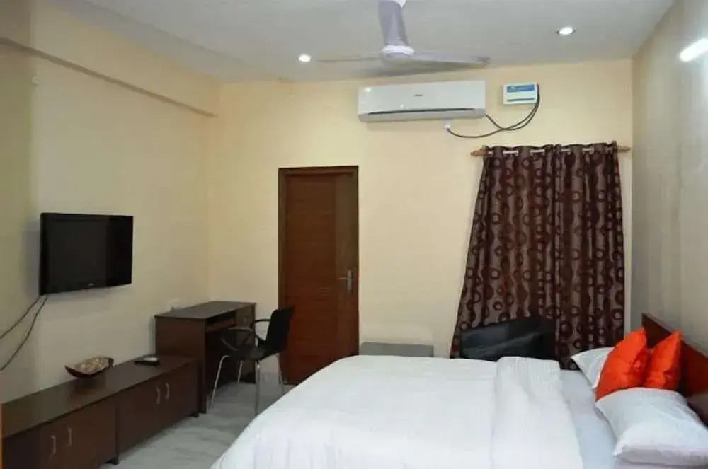 Falcons Nest Gachibowli