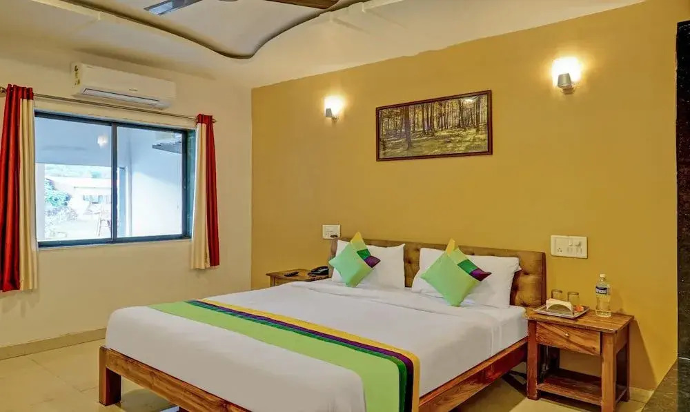 Hotel Lake Paradise Mahabaleshwar