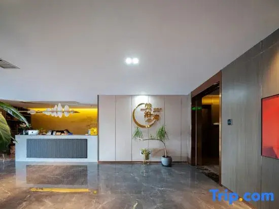 Zhangjiajie Fanbowan Hotel (Tianmen Mountain National Forest Park Dayong Ancient City Branch)