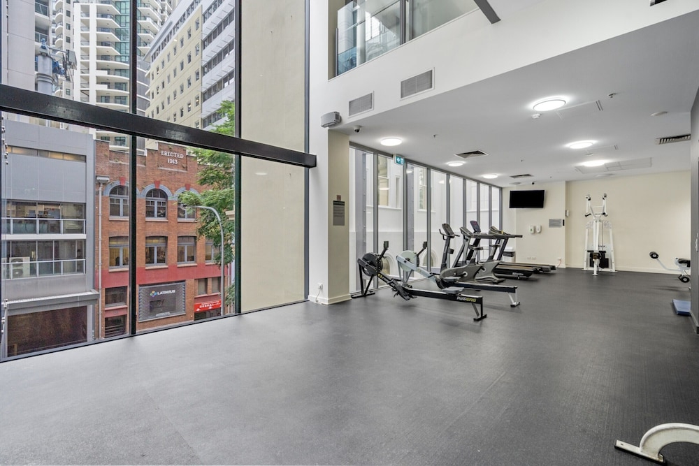 Bright 1-bed Retreat in Charlotte Towers