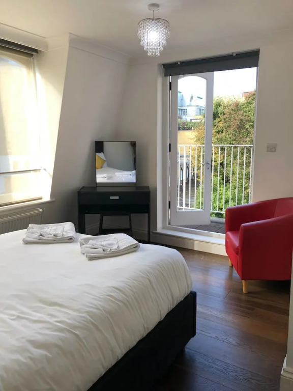 Hans road Apartment