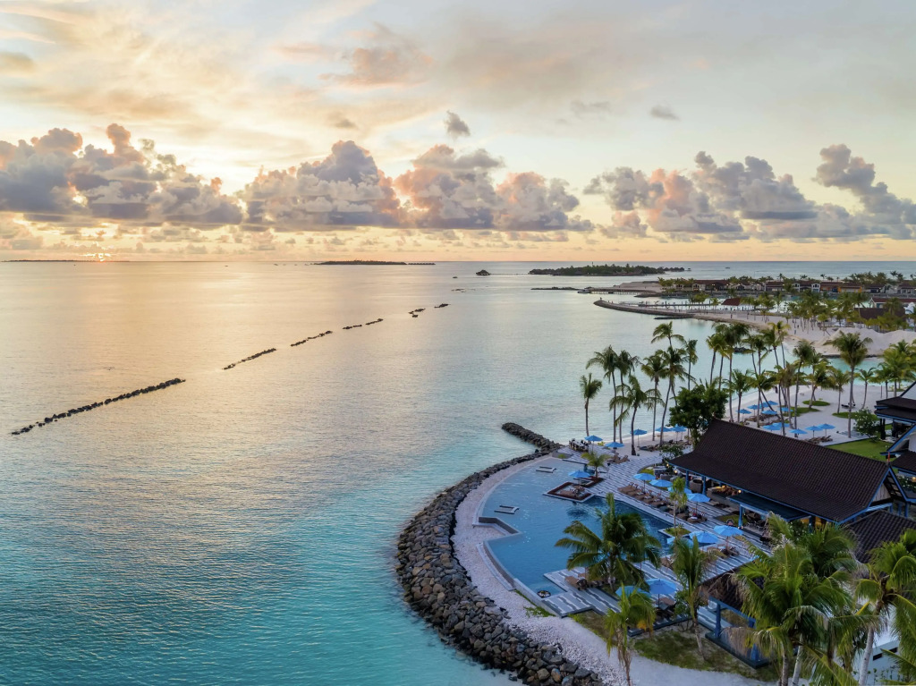 SAii Lagoon Maldives, Curio Collection By Hilton