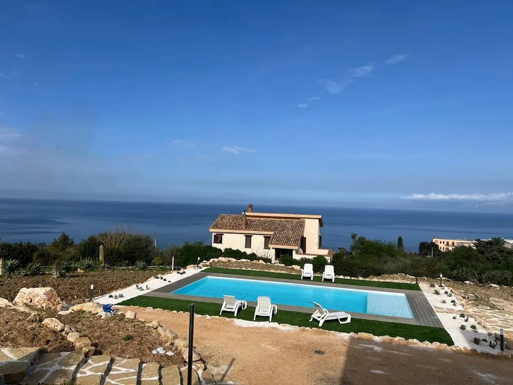 La Veranda Sul Mare Apartment 2 Km From the Zingaro Nature Reserve