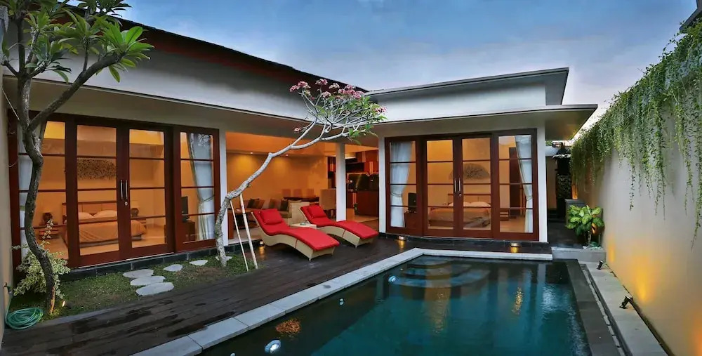 Holiday Benoa Villa
