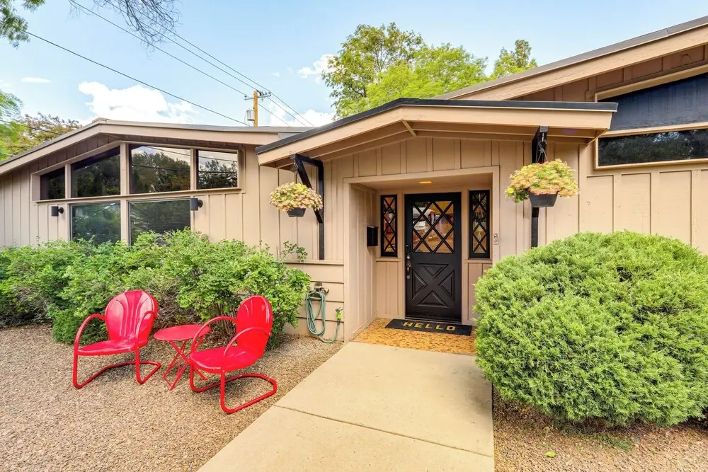 Welcoming Flagstaff Condo < 1 Mi to Downtown!