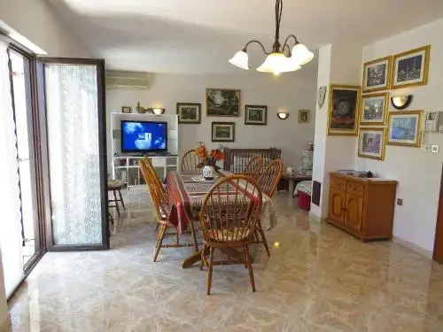 Apartments Milica 961