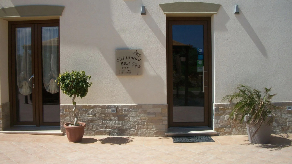 Siciliantica - Rilievo