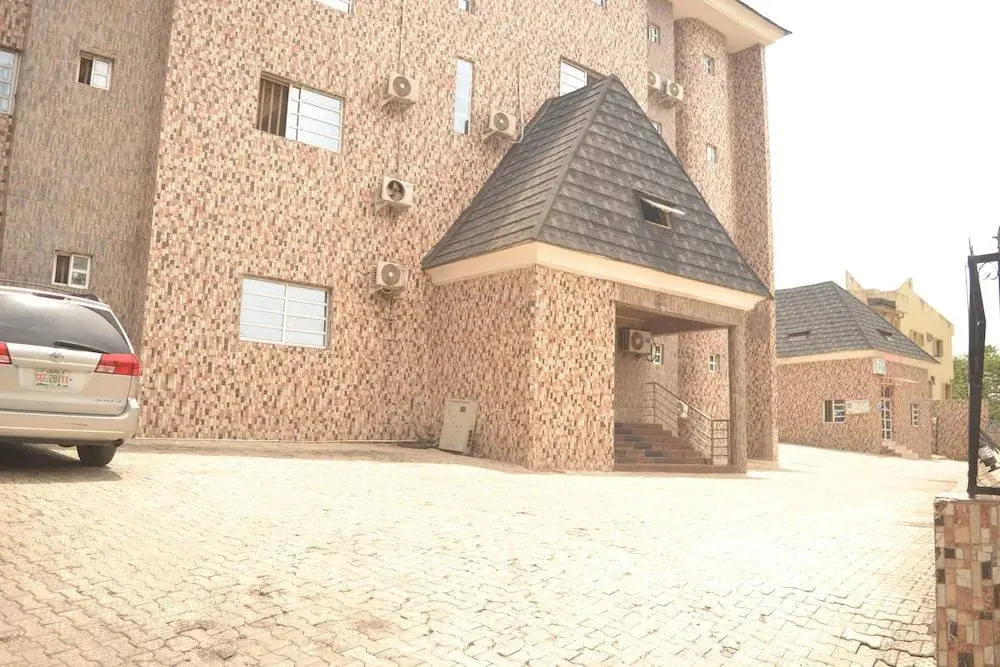 The Rodze Hotel & Suites Annex