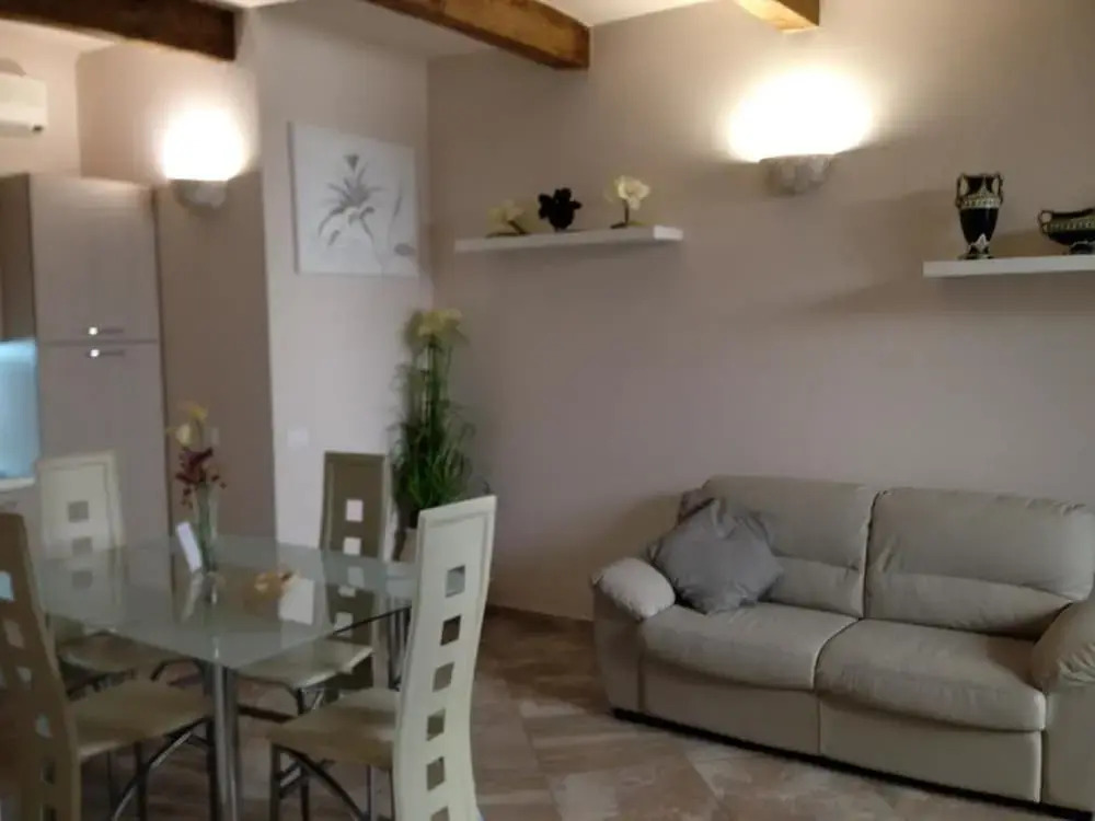 Imola Suites