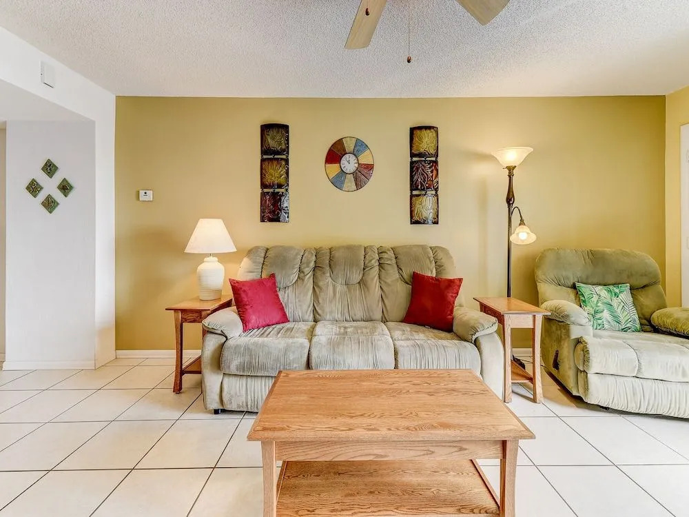 Sunglow Resort 305 by Distinctive Beach Rentals