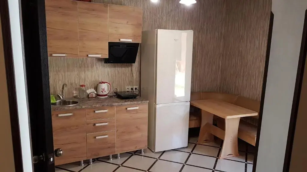 Mini Hotel on Lakoba