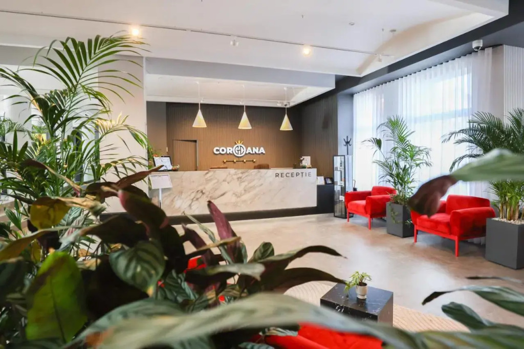 4 Seasons Apartments