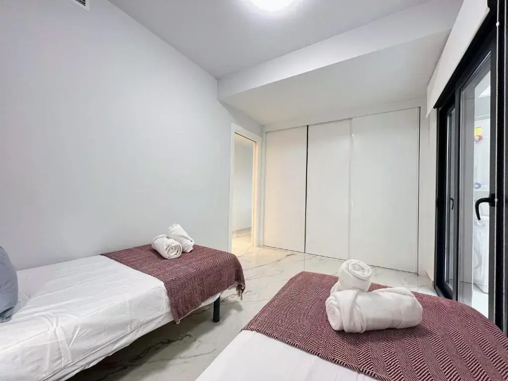 Modern Apartment in Res Amanecer VI Duly 3