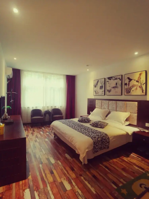 Wuzhen Shingle Hotel