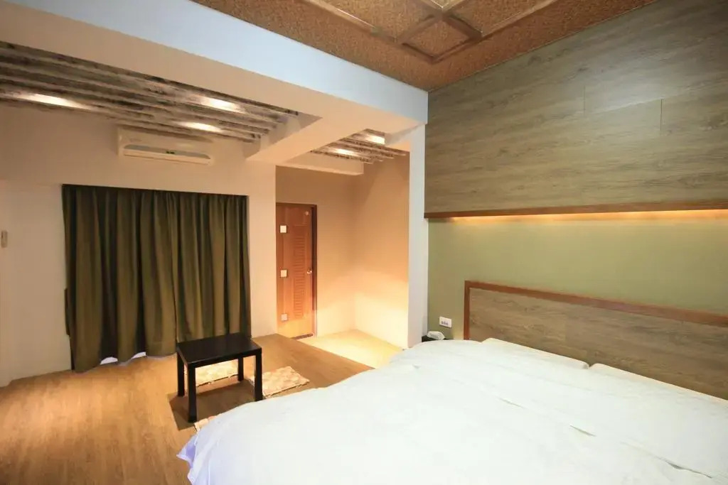 Bollinger Hotel