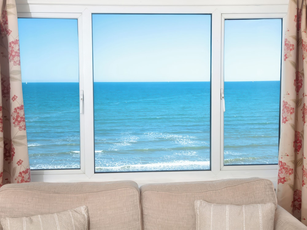 Weymouth Bay Apartment C