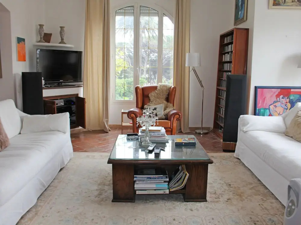 Magnificent Villa in Grimaud With Swimming Pool