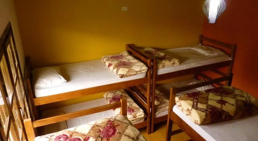 Manga Rosa Hostel