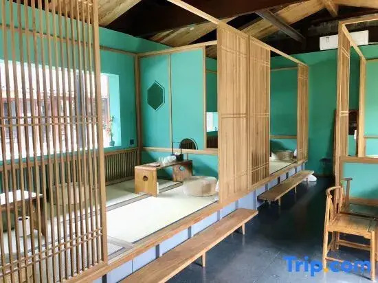 Songting Chinese Style Homestay (Cicheng Ancient County Town)