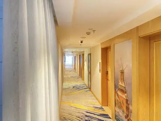 Vienna Hotel (Zhengzhou Hi-tech Wanda Zhengxuanhui Branch)