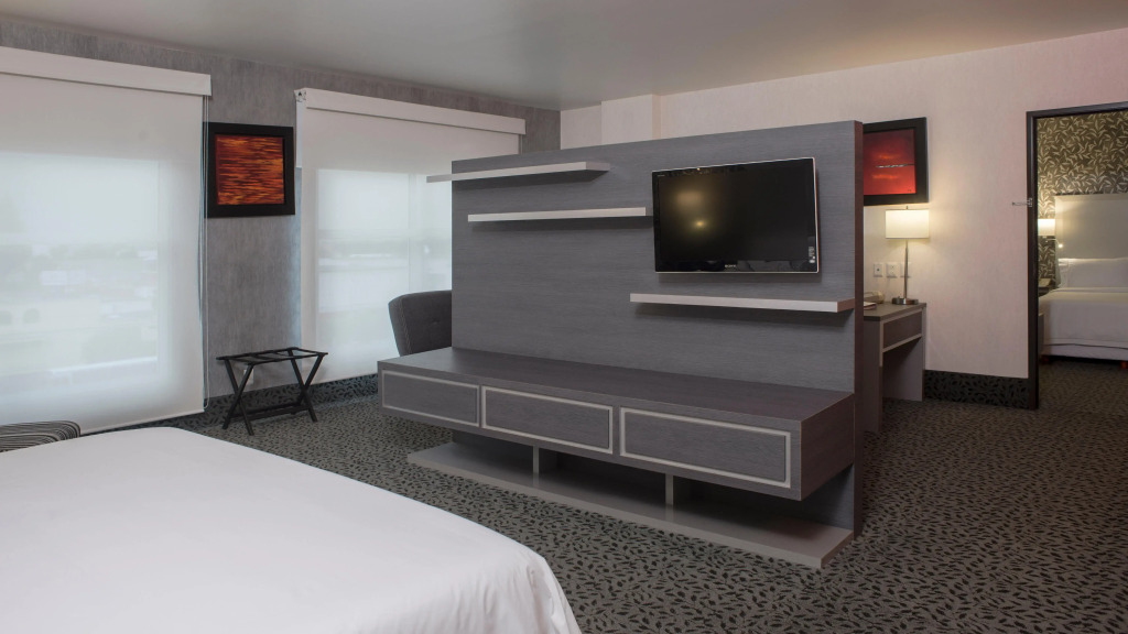 Holiday Inn Express & Suites Queretaro by IHG