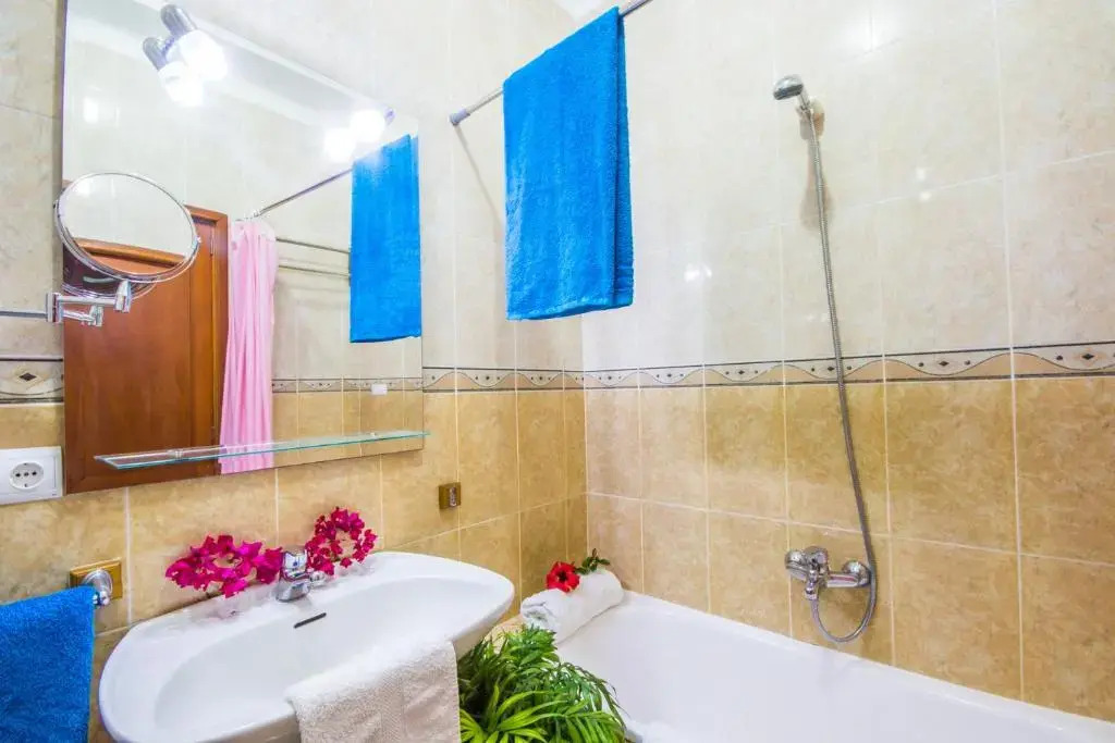 Ideal Property Mallorca - Villa Rosita 12