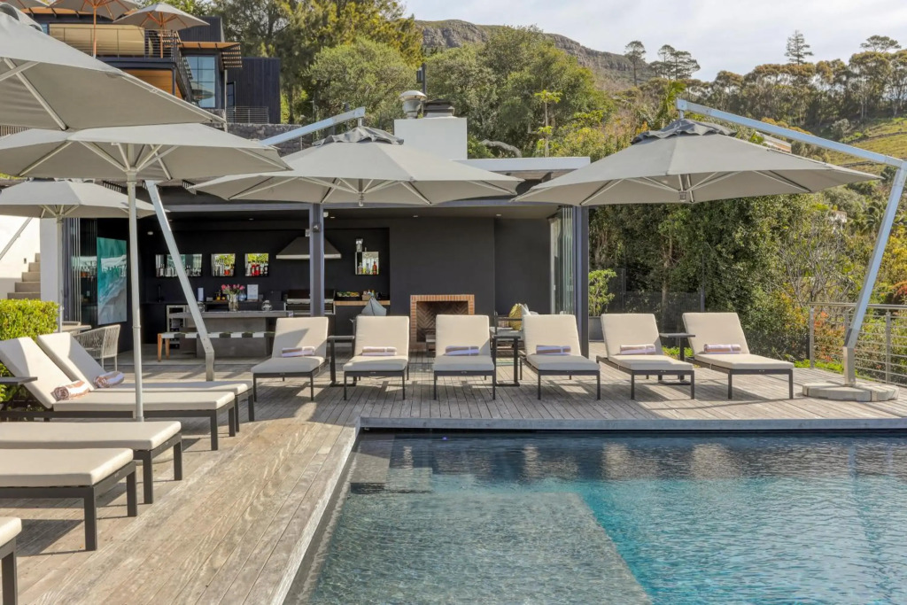 Villa Lion View Private Luxury Retreat