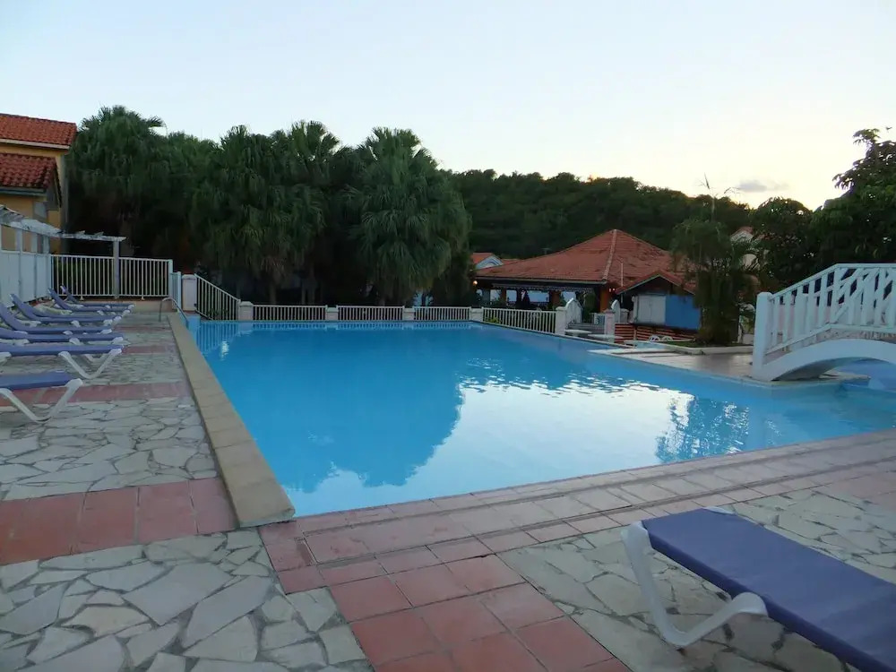 Apartment With one Bedroom in Sainte-anne, With Shared Pool, Enclosed Garden and Wifi