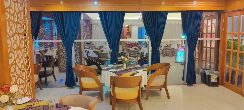 La Villa Bogura