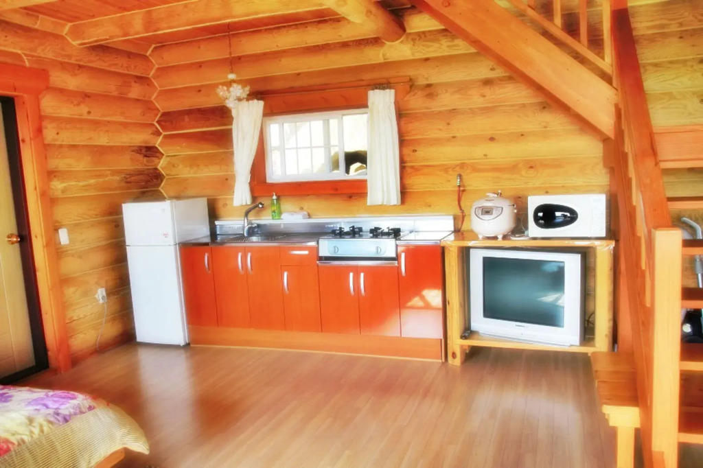 Jungmun Log Pension & Resort