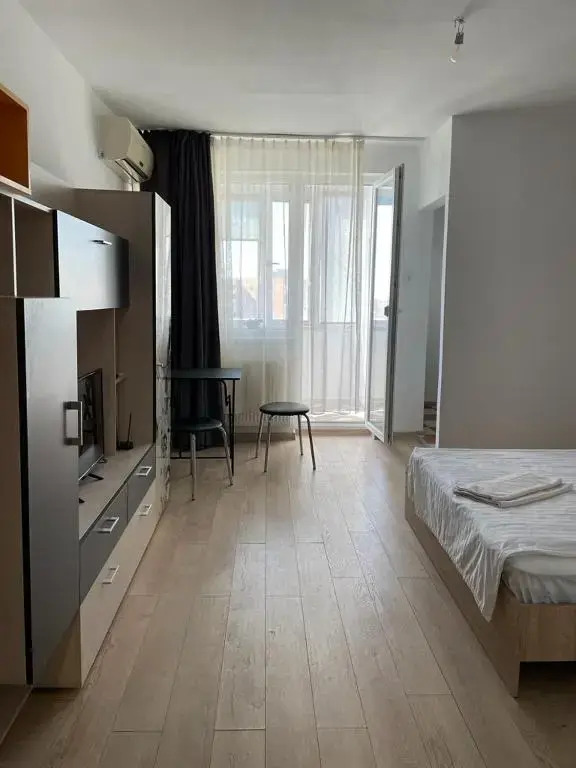 Bega Cirumvalatiunii One Room Apartment- 4