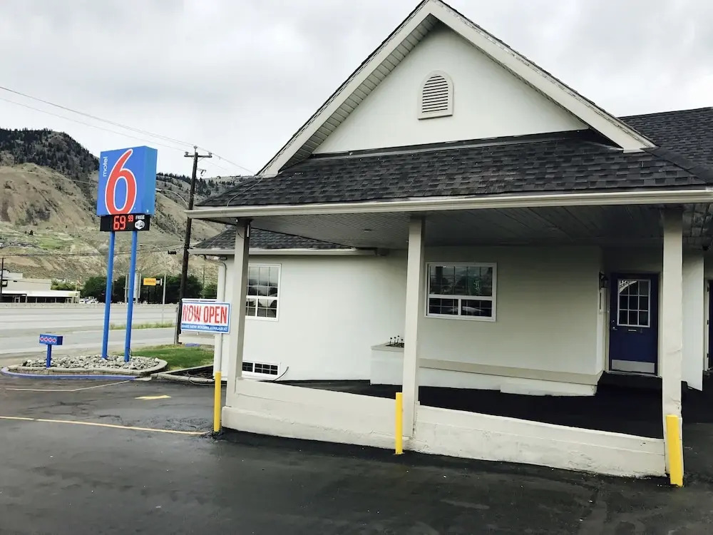 Skyline Motel