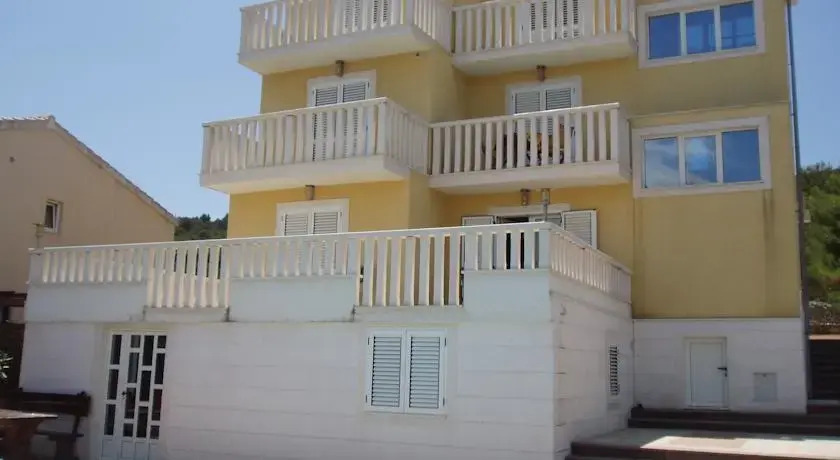 Apartments Romana