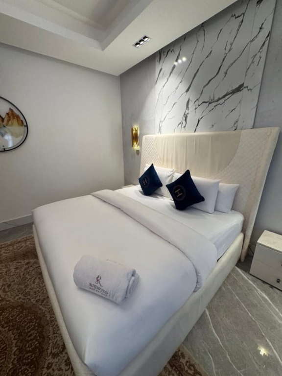 Sujimoto Residences Precious
