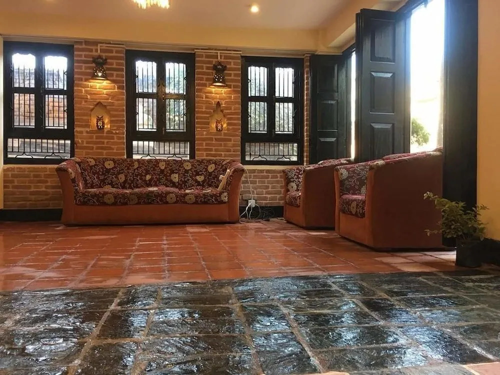 HOTEL LAYAKU DURBAR