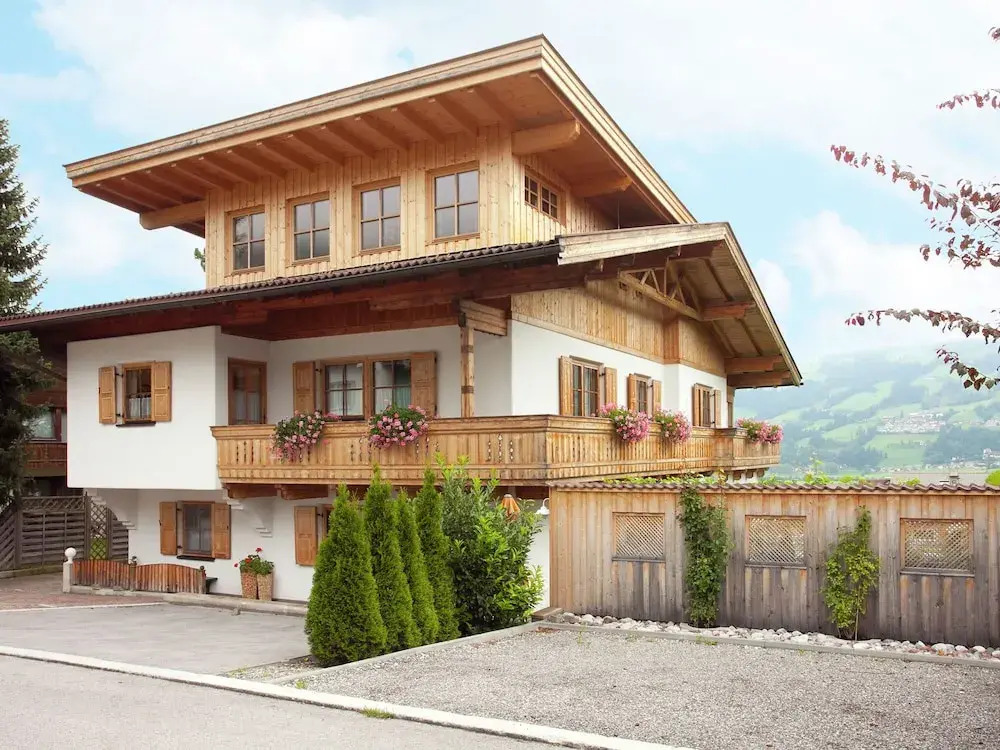 Luxurious Apartment in Fügen Near Ski Area