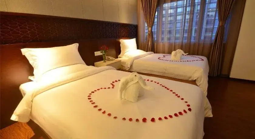 Royal Holiday Hotel