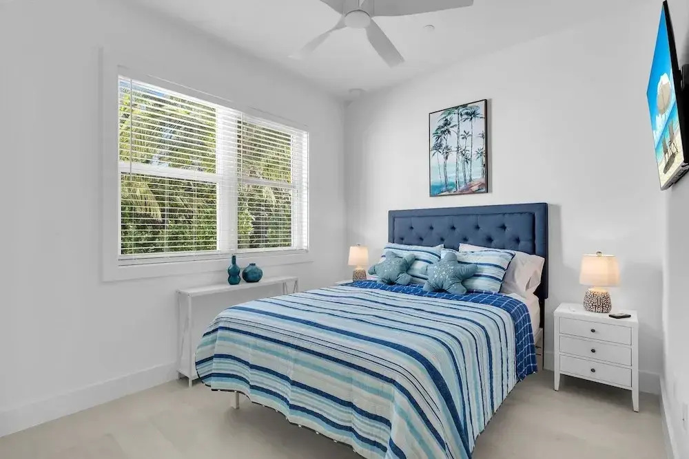 Islamorada Home, Ocean Views, Playroom, Near Tiki Bar, Pool, And Boat Dockage, Ultimate Keys Getaway 3 Bedroom Home by RedAwning